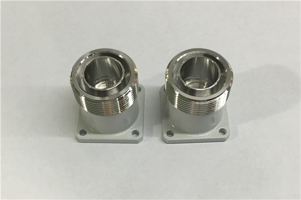 镀三元合金后再喷粉